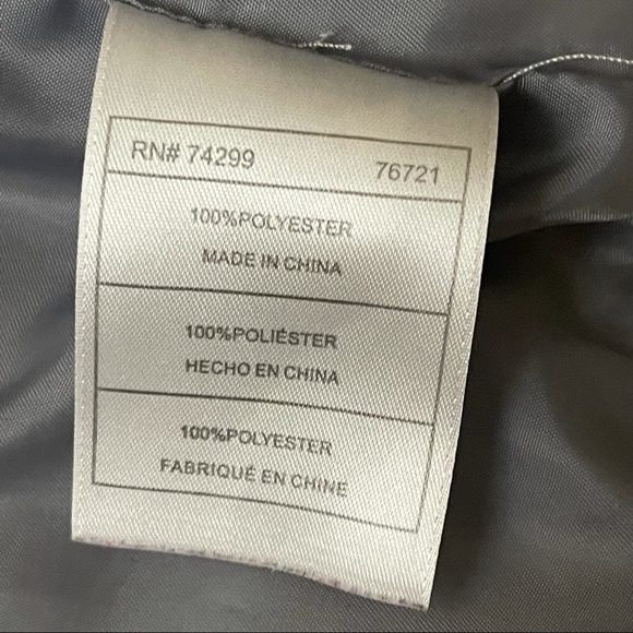 Reebok Puffer Vest Gray Size 2T - Picture 5 of 8